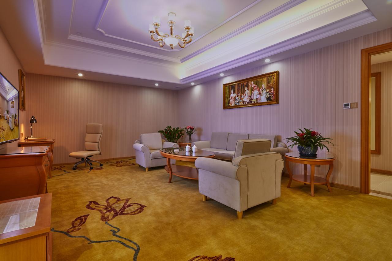 Venus International Hotel Shanghai South Shenjiang Road Dış mekan fotoğraf